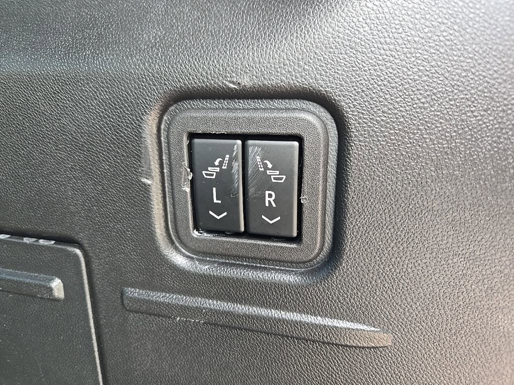 Used 2024 GMC Hummer EV 3X w/ Omega Edition image 60