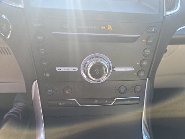 Used 2019 Ford Edge Titanium w/ Equipment Group 301A FWD image 20