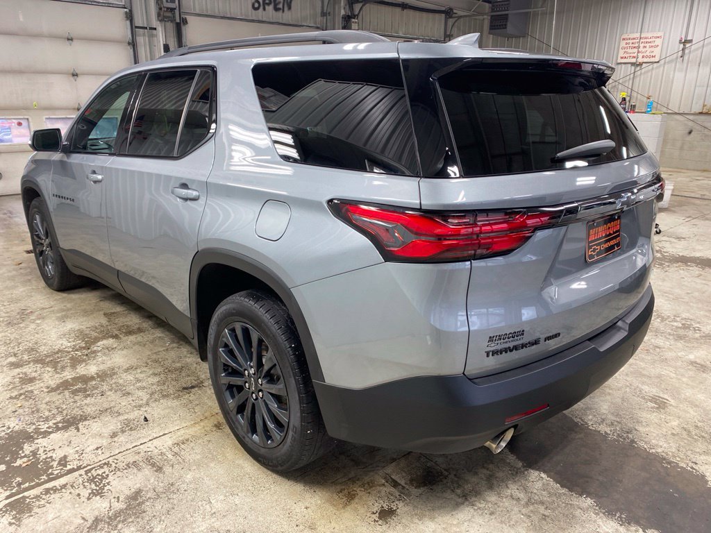 Used 2023 Chevrolet Traverse RS w/ LPO, Floor Liner Package AWD/4WD image 6
