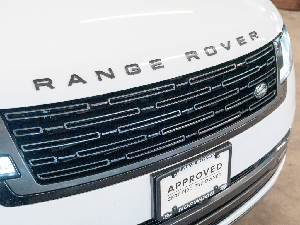 Certified 2023 Land Rover Range Rover SE AWD/4WD image 17