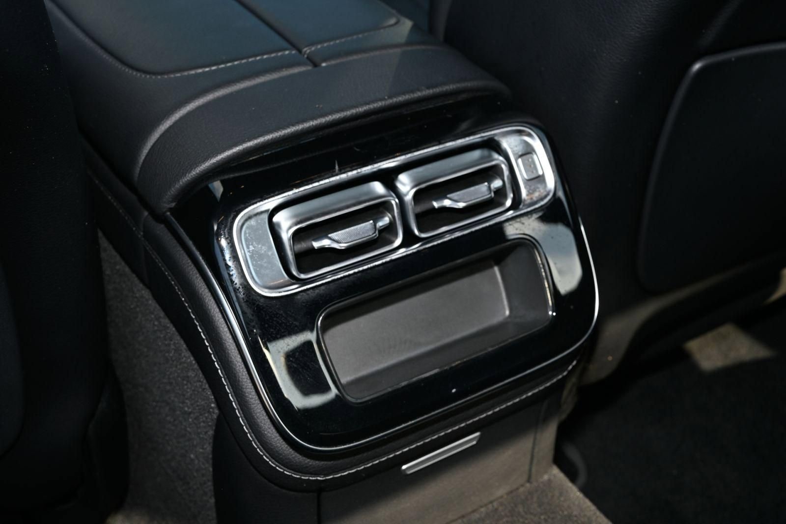 Used 2023 Mercedes-Benz S 500 4MATIC w/ AMG Line image 19