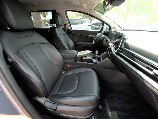 Used 2023 Kia Sportage EX FWD image 14