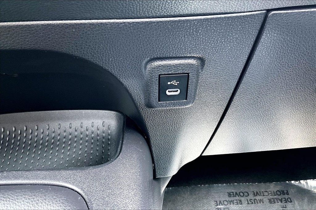 Used 2025 Toyota Corolla LE FWD image 32