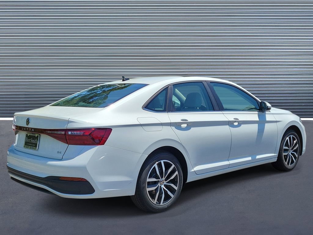New 2026 Volkswagen Jetta SE image 3
