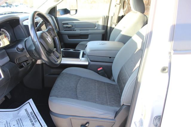 Used 2014 RAM 3500 Big Horn image 19