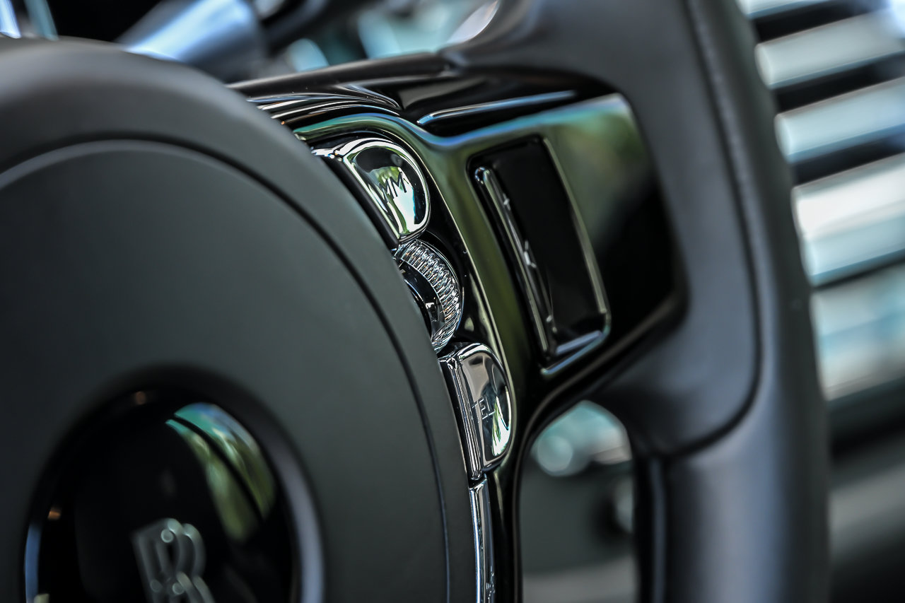 Used 2015 Rolls-Royce Wraith RWD image 25