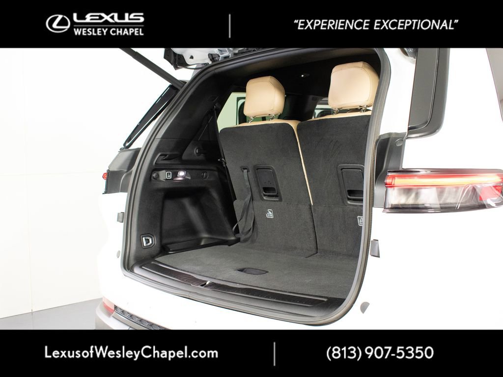 Used 2024 Jeep Grand Cherokee L Limited w/ Black Appearance Package RWD image 16