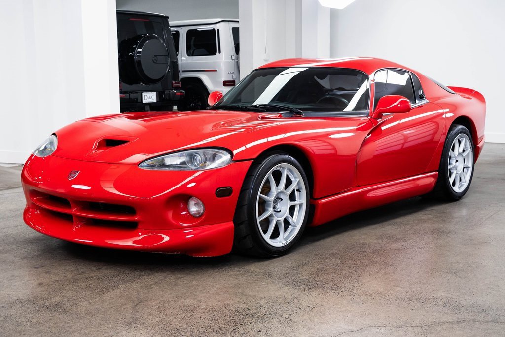 Used 1997 Dodge Viper GTS image 3