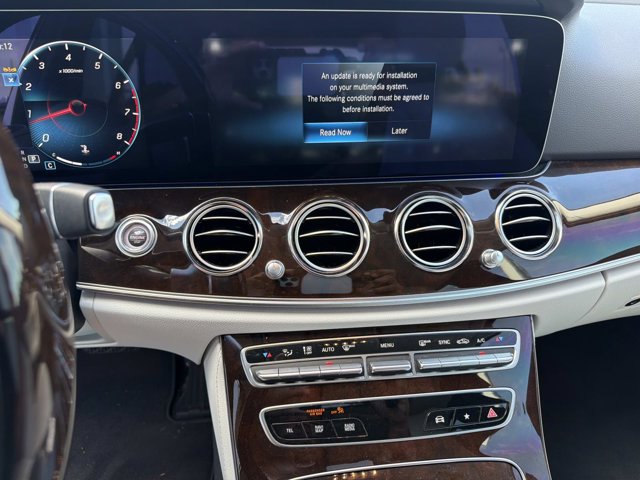 Used 2023 Mercedes-Benz E 350 Sedan image 29