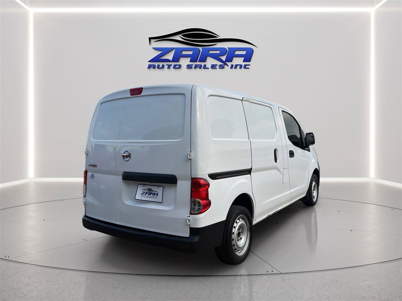 Used 2014 Nissan NV200 S w/ Back Door Glass Package FWD image 7