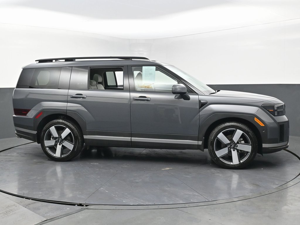 Used 2024 Hyundai Santa Fe Limited image 6