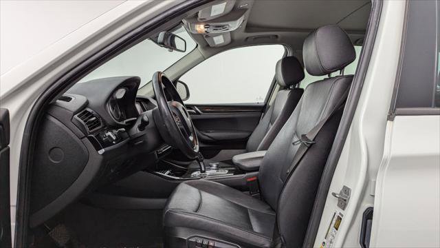 Used 2017 BMW X3 sDrive28i image 14