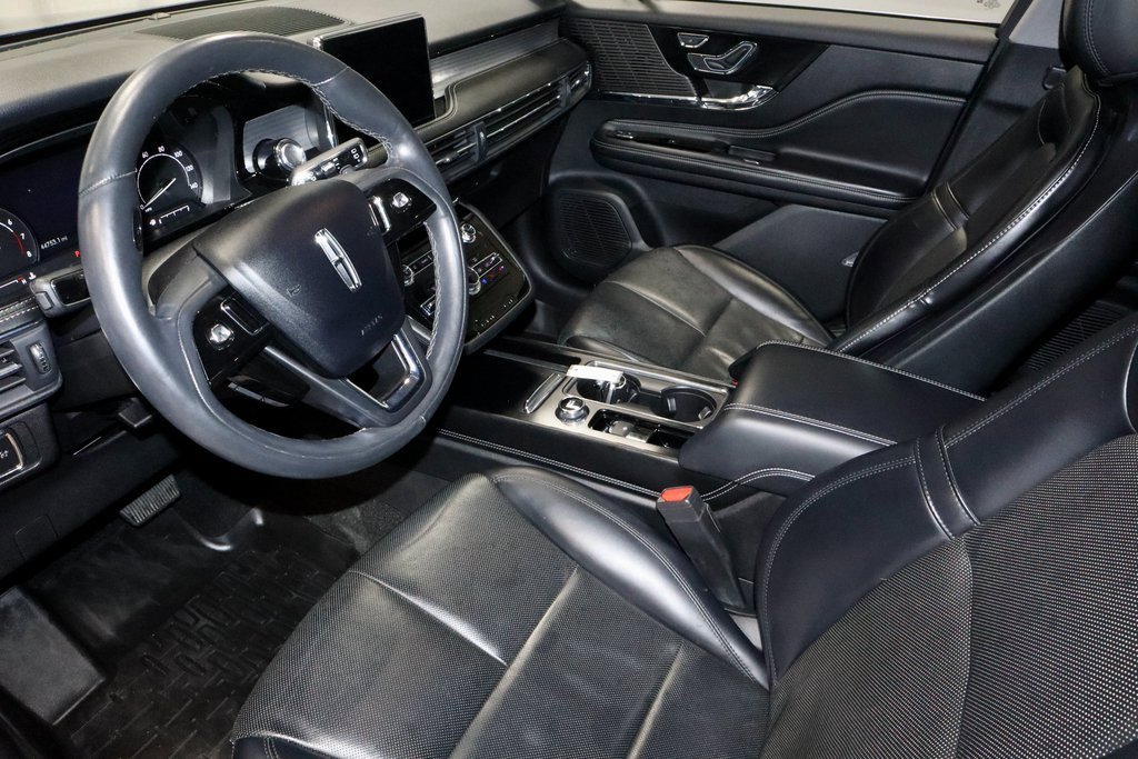 Used 2022 Lincoln Corsair AWD w/ Premium Package image 25