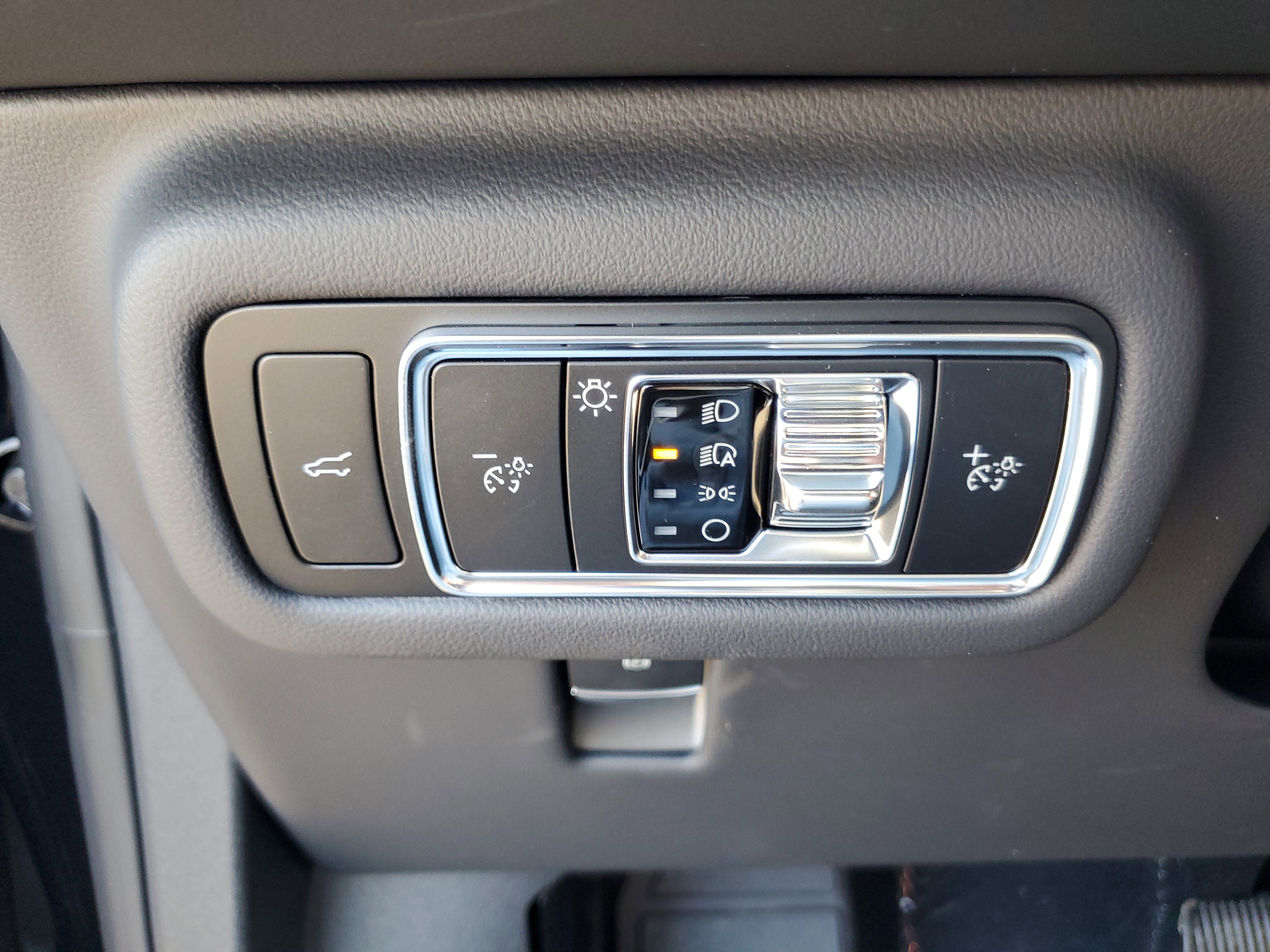 New 2026 Lincoln Nautilus Premier w/ Equipment Group 102A image 14