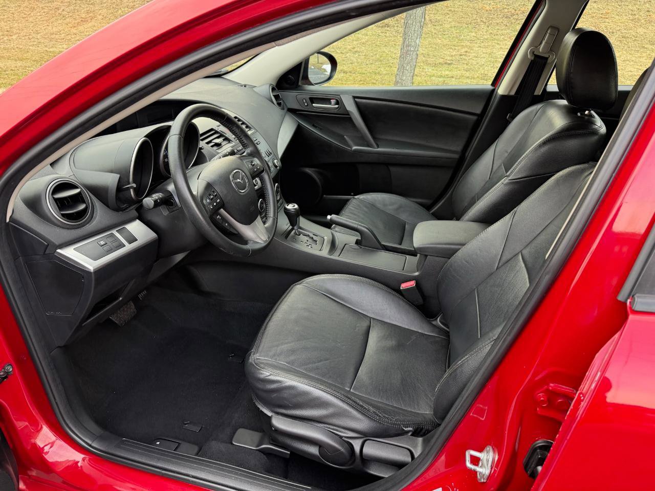 Used 2013 MAZDA MAZDA3 i Touring image 8