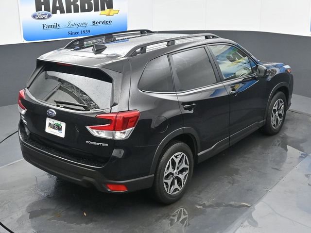 Used 2023 Subaru Forester Premium image 26