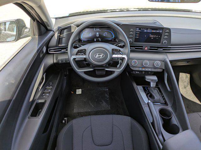 New 2026 Hyundai Elantra SE image 11