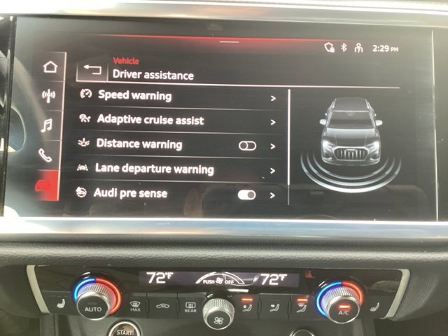 Used 2024 Audi Q3 2.0T Premium image 30