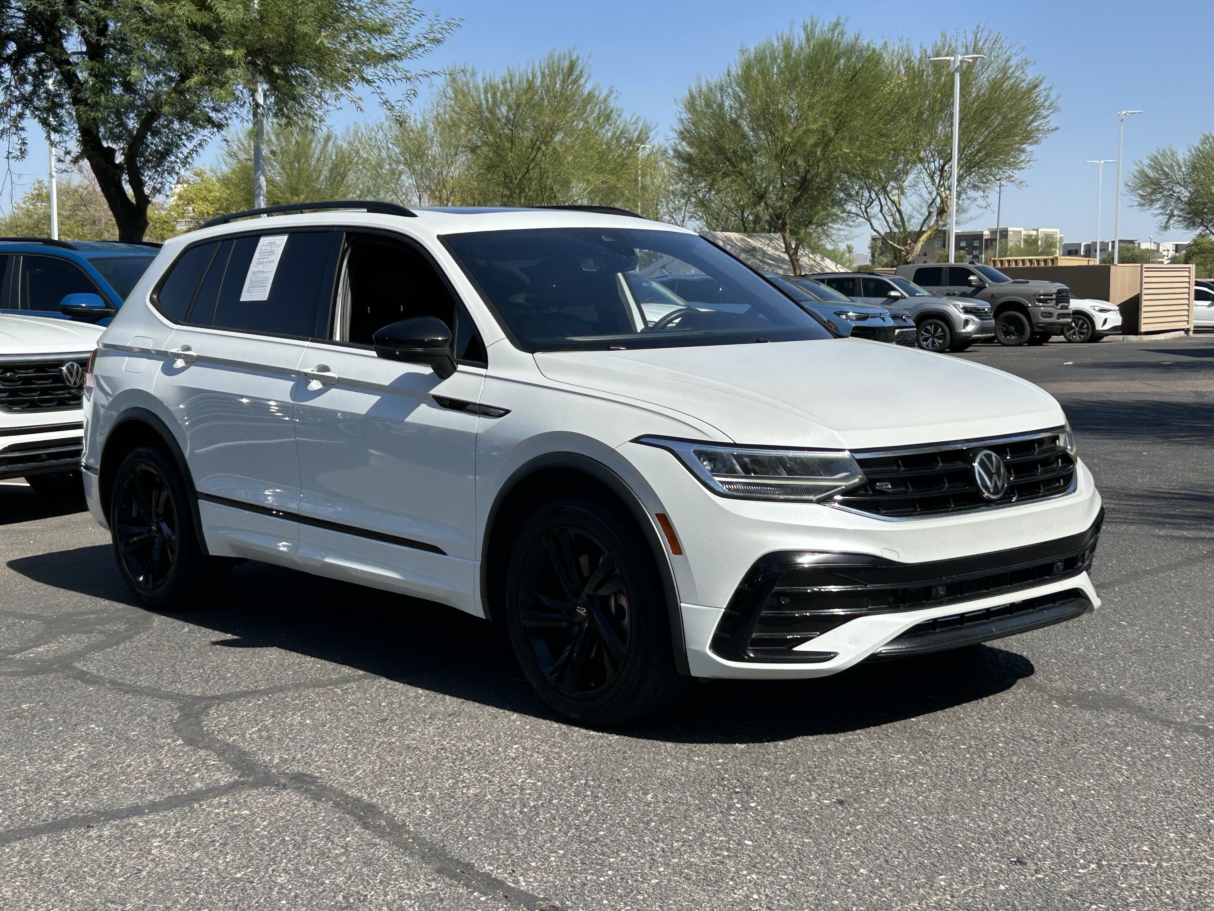 Used 2023 Volkswagen Tiguan SE R-Line FWD image 6