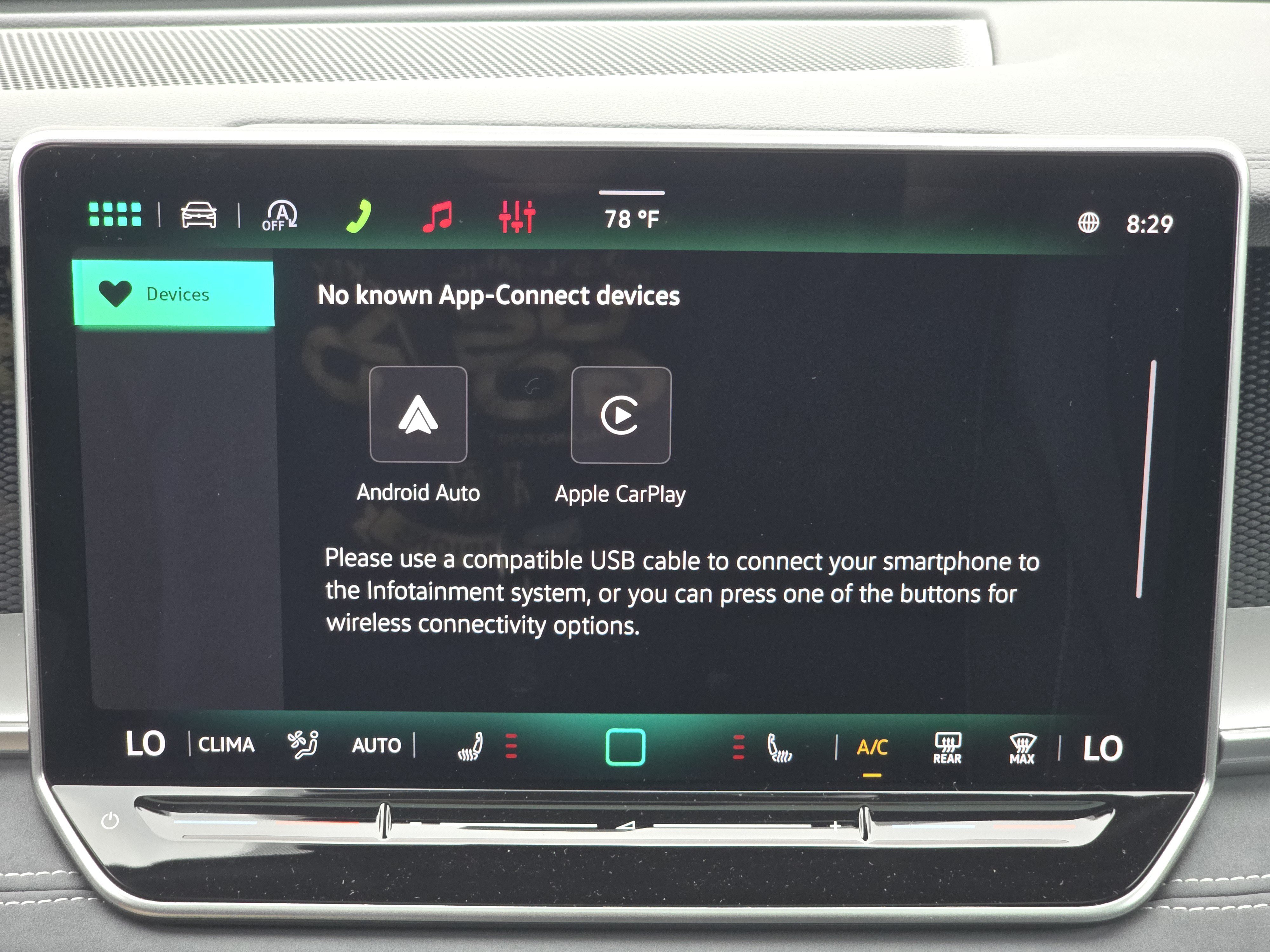 New 2026 Volkswagen Tiguan SE R-Line AWD/4WD image 10