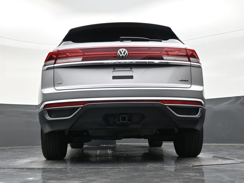Used 2024 Volkswagen Atlas Cross Sport SE image 24