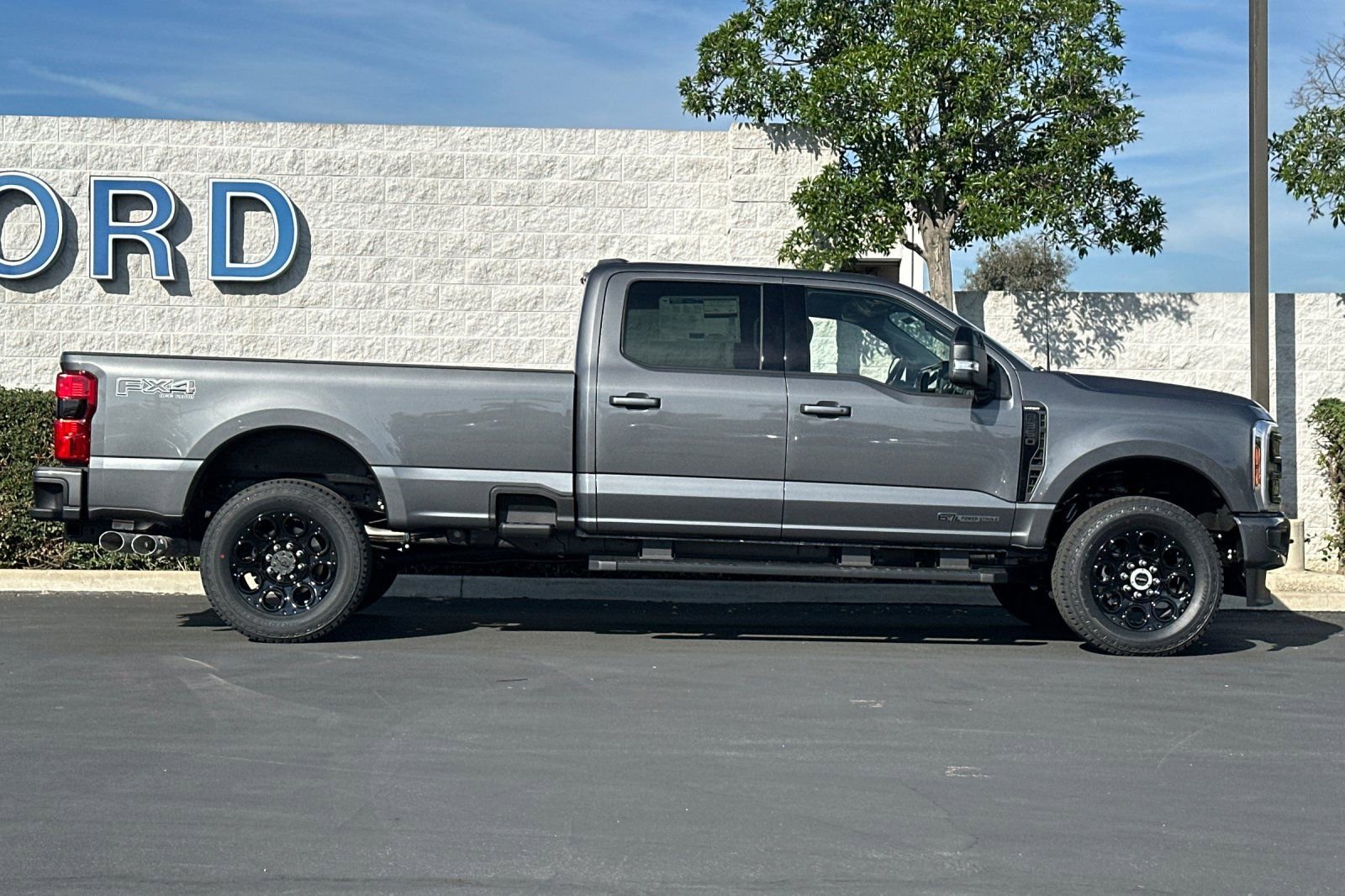 New 2026 Ford F350 Lariat w/ Black Appearance Package video 3