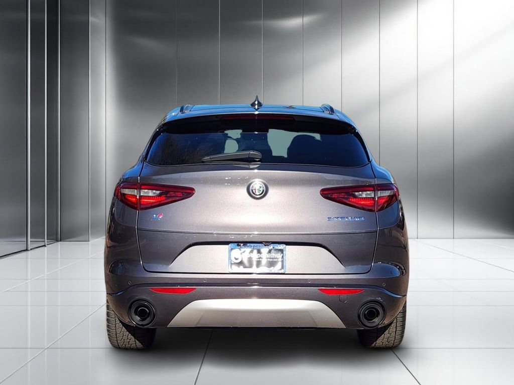 Used 2022 Alfa Romeo Stelvio Ti image 31