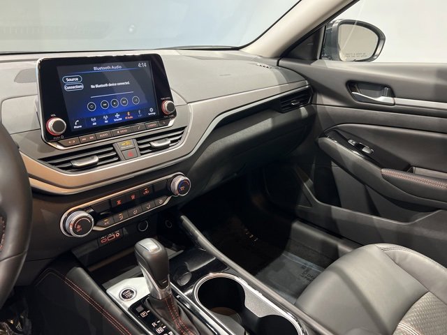 Used 2025 Nissan Altima 2.5 SR image 24