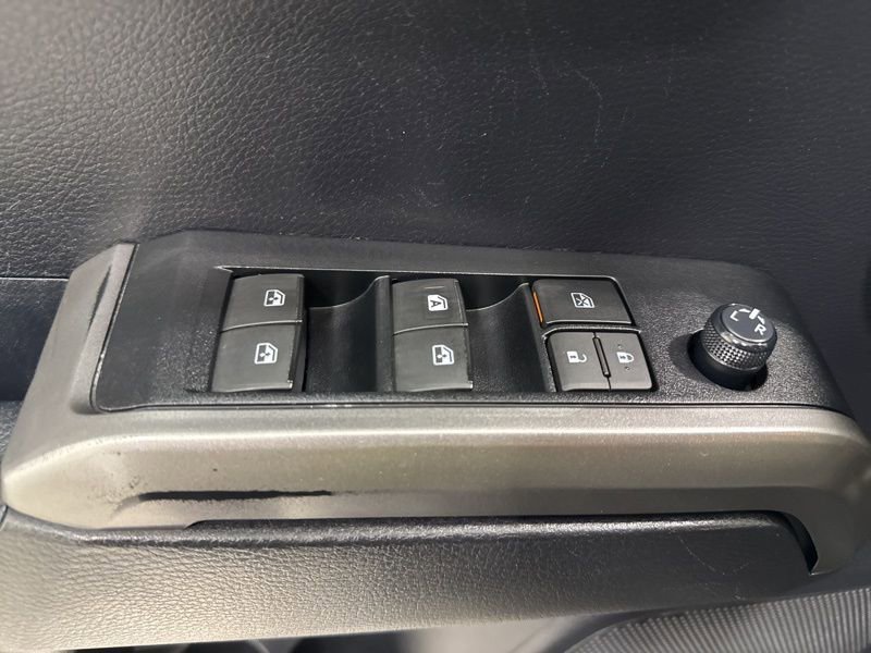 Used 2019 Toyota Tacoma SR5 image 21