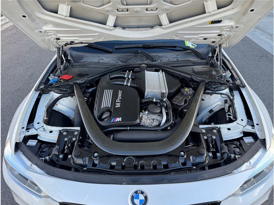 Used 2017 BMW M3 RWD image 33