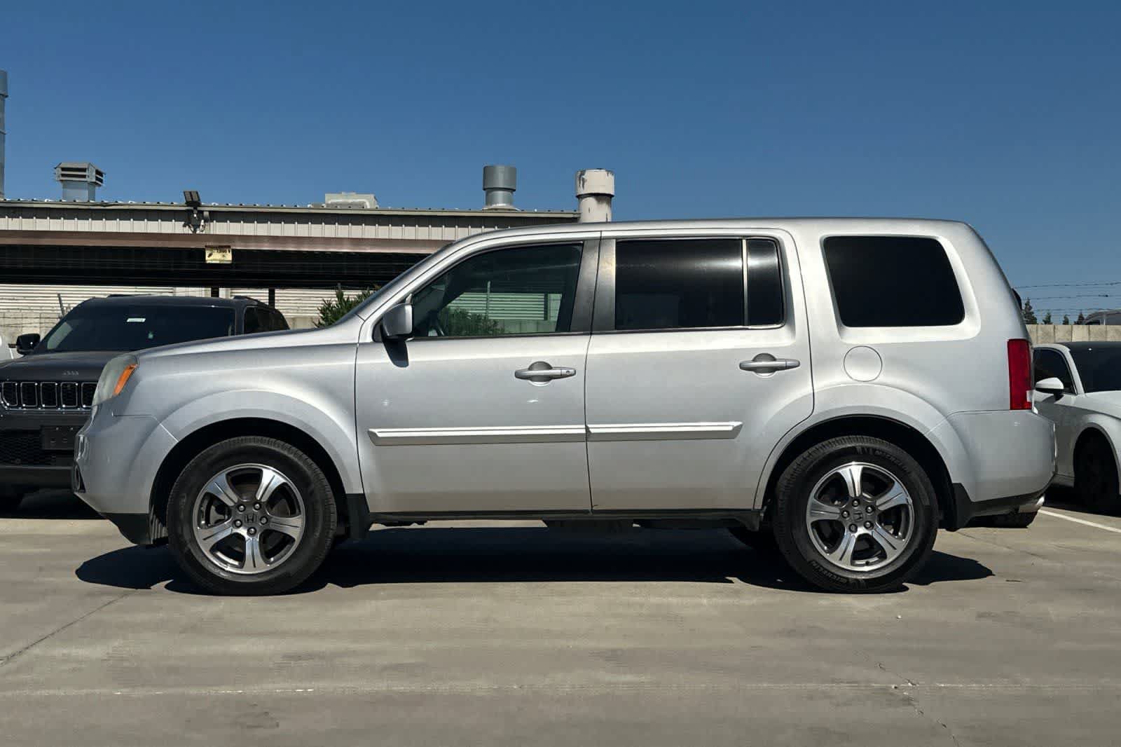 Used 2015 Honda Pilot SE image 6