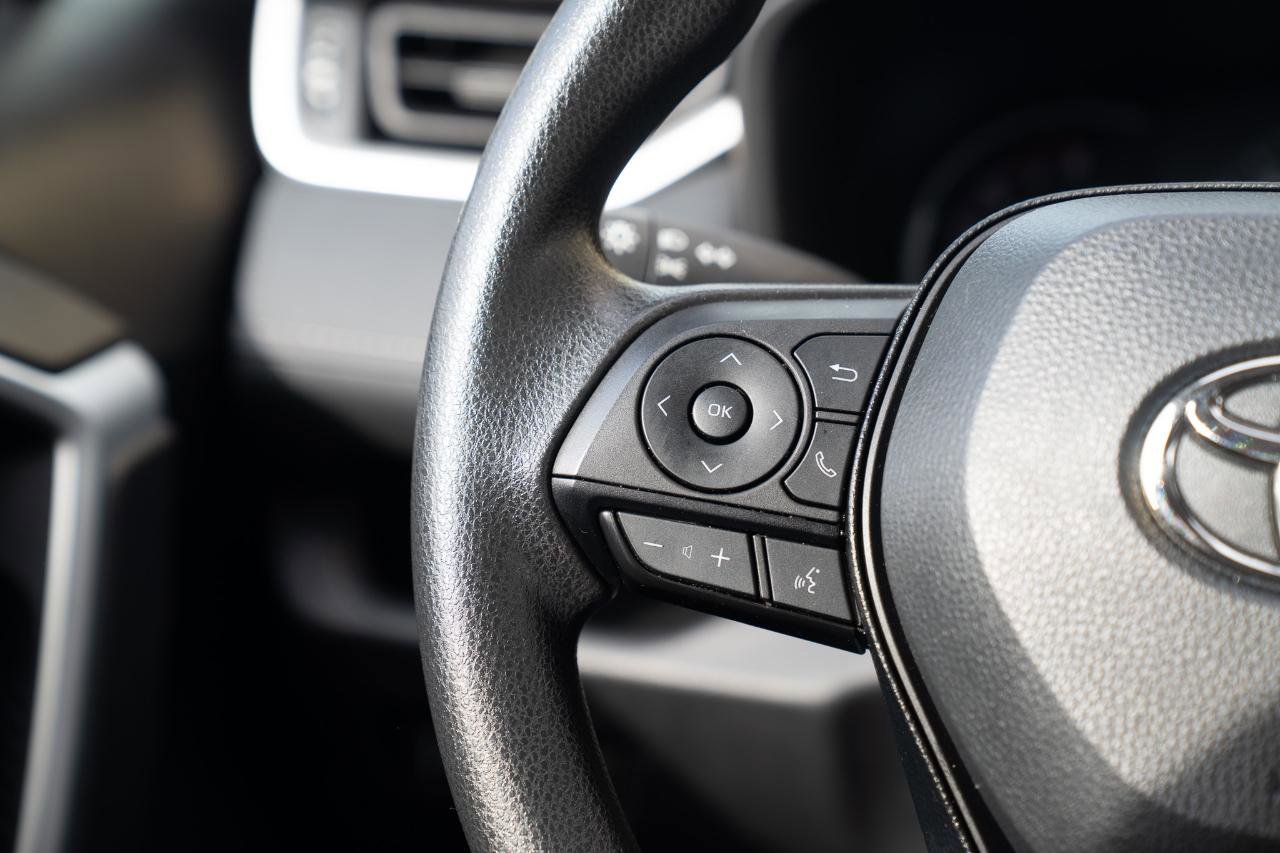 Used 2024 Toyota RAV4 XLE image 38