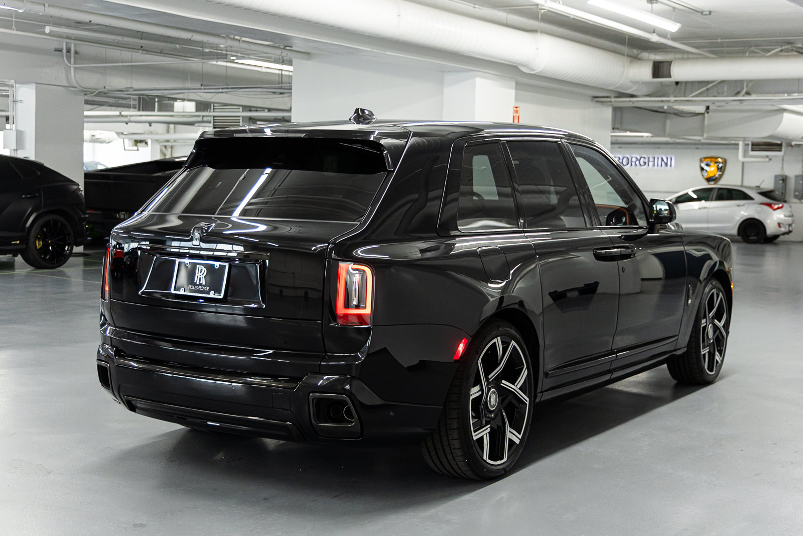 New 2027 Rolls-Royce Cullinan Black Badge AWD/4WD image 5