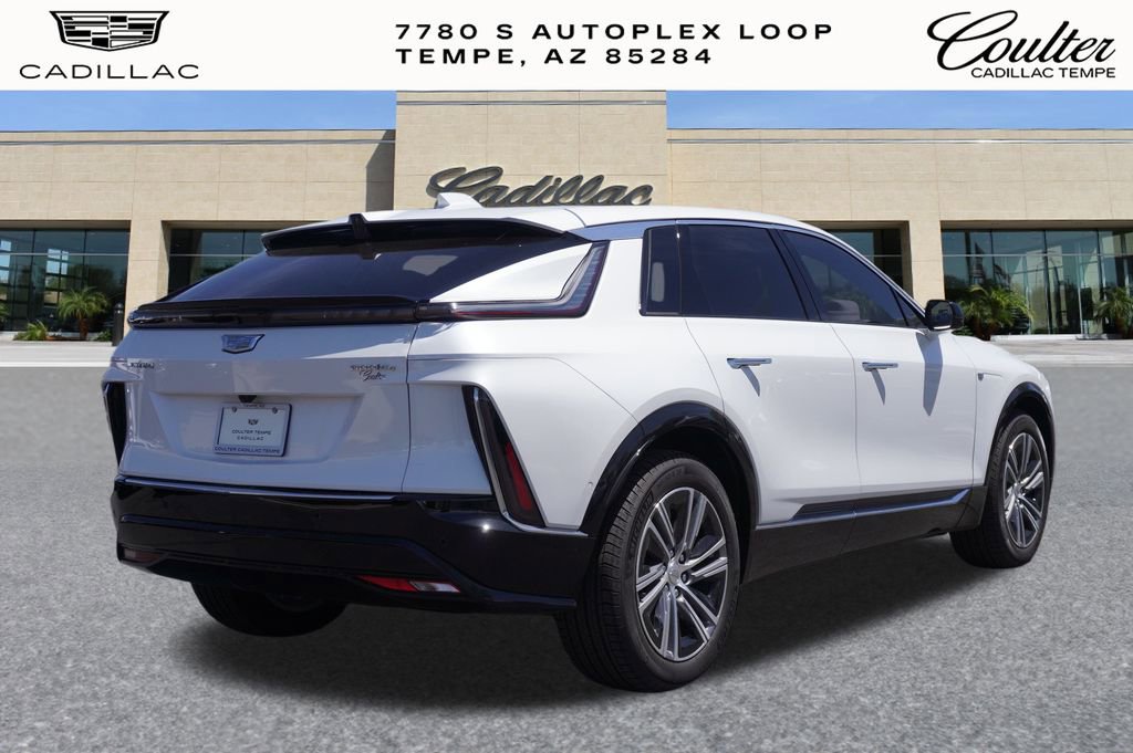 New 2025 Cadillac Lyriq Luxury image 3