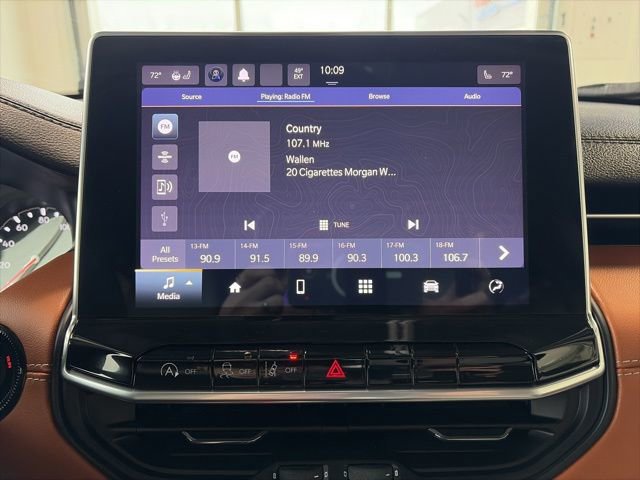 Used 2022 Jeep Compass Limited image 21