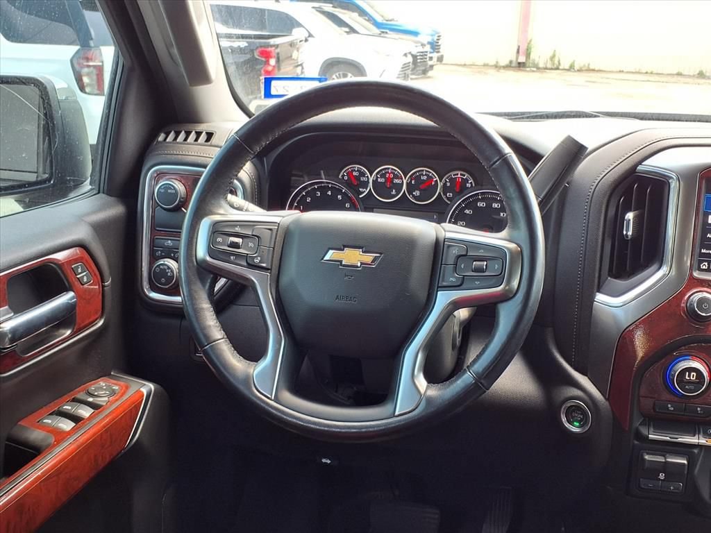 Used 2020 Chevrolet Silverado 1500 LT w/ Texas Edition RWD image 12