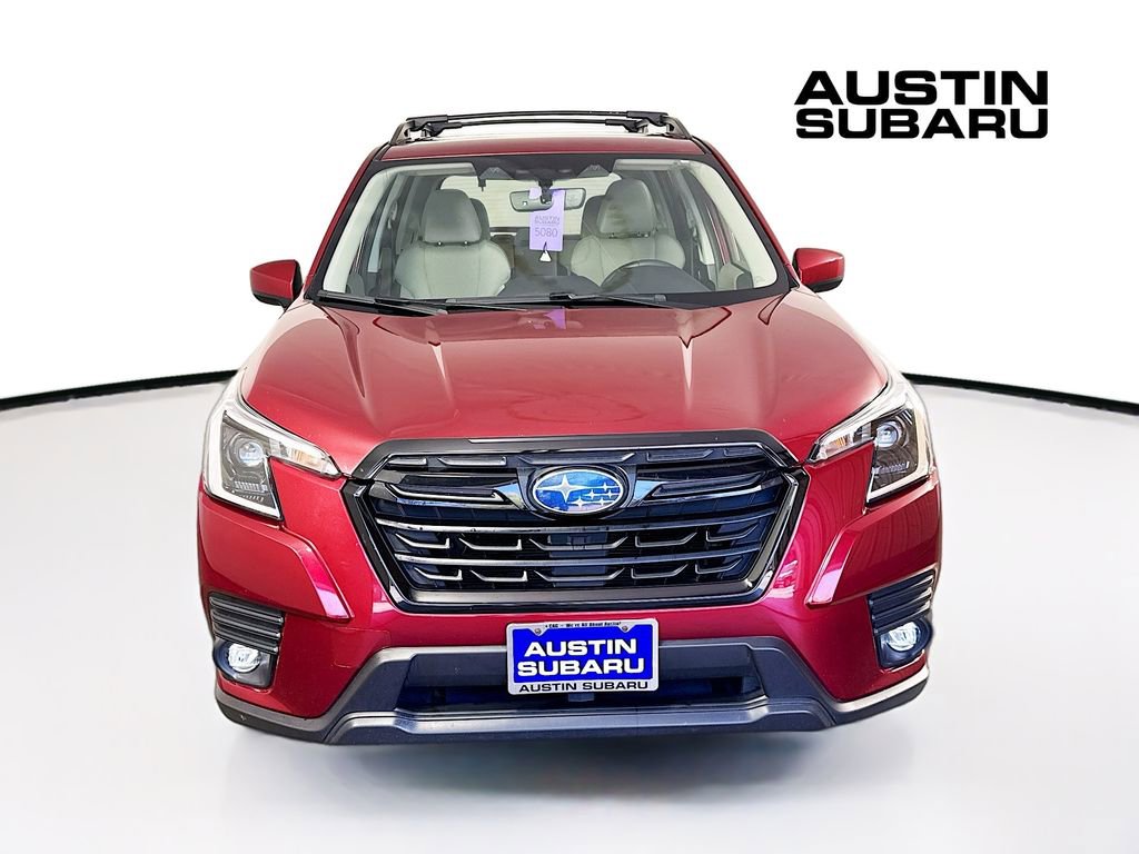 Used 2024 Subaru Forester Premium image 2