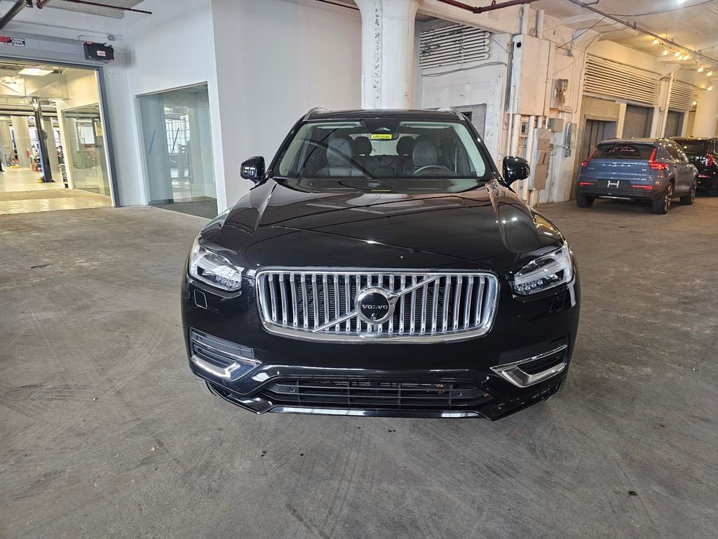 Certified 2024 Volvo XC90 B6 Plus w/ Protection Package Premier AWD/4WD image 6