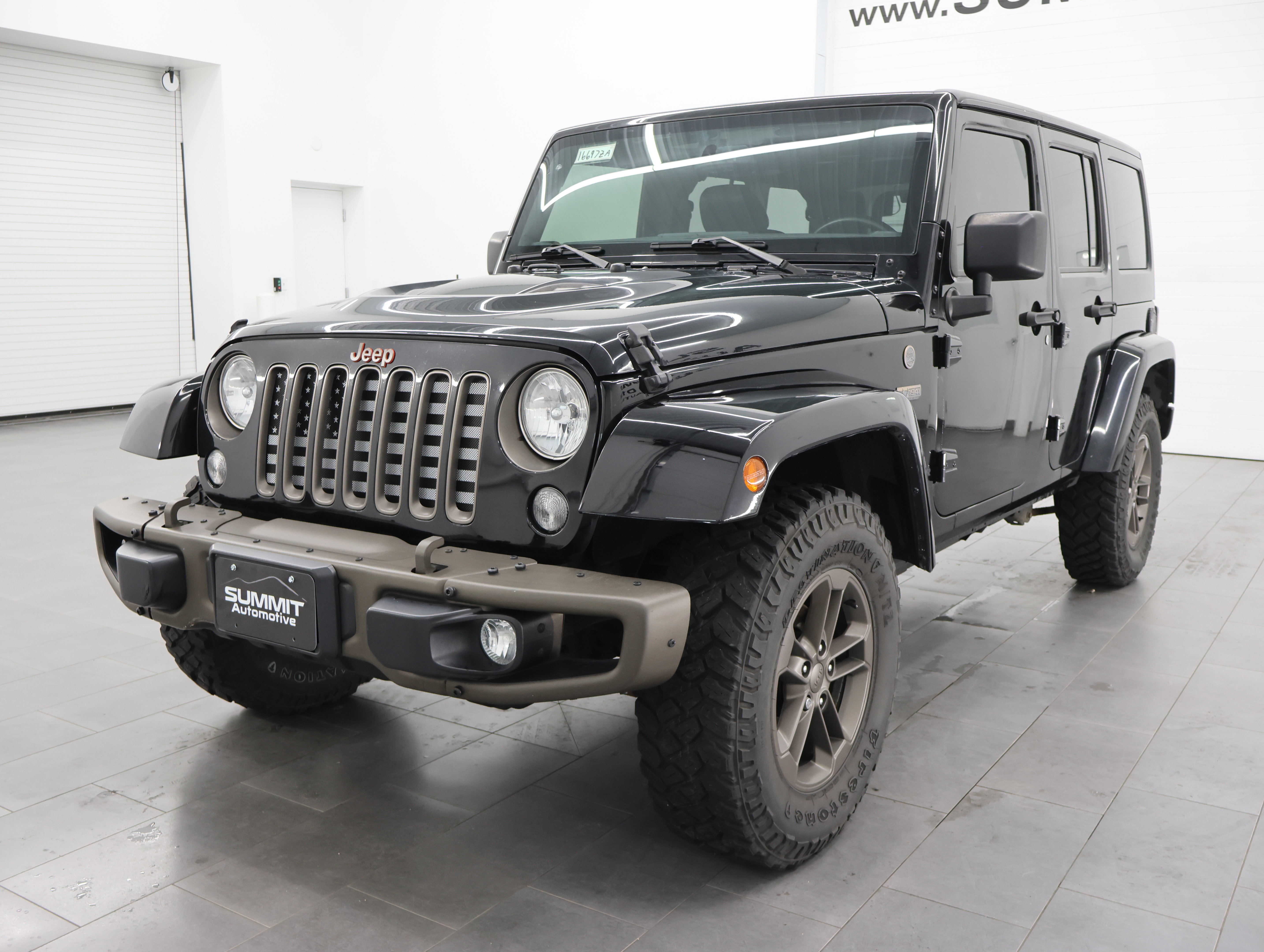 Used 2016 Jeep Wrangler Unlimited Sahara AWD/4WD image 6