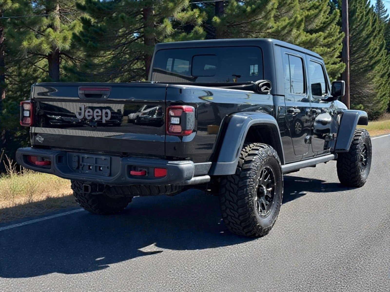 Used 2020 Jeep Gladiator Rubicon w/ Uconnect 4C Nav & Sound Group image 7