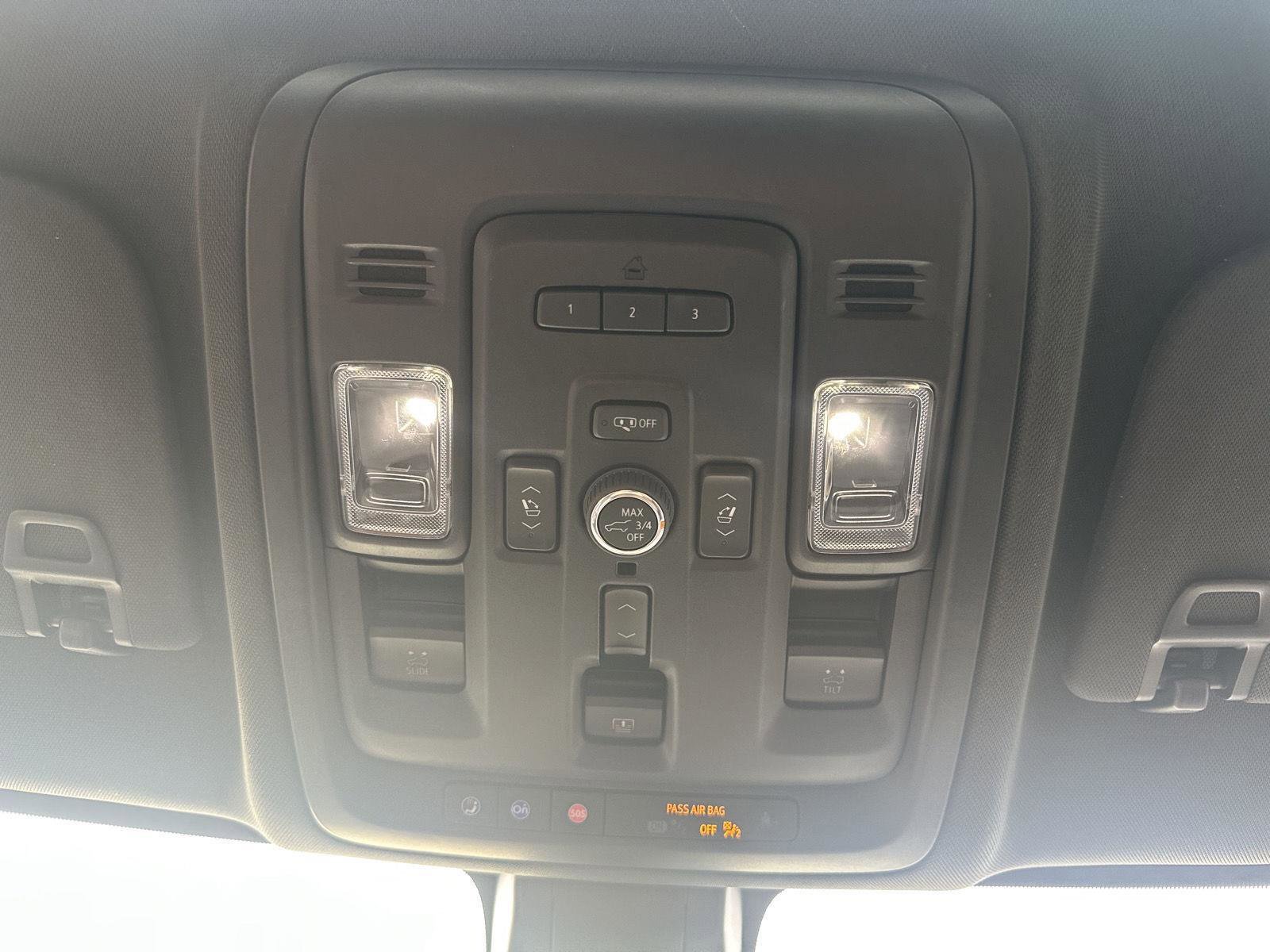 Used 2022 Chevrolet Suburban High Country image 26