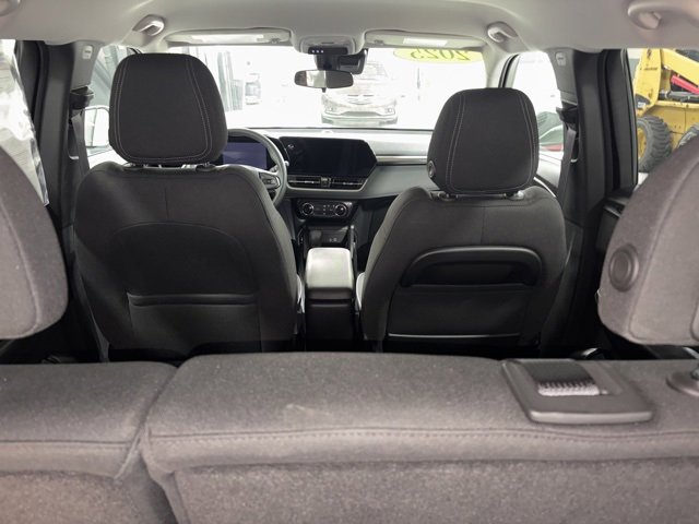 Used 2025 Chevrolet TrailBlazer LT w/ Driver Confidence Package image 29