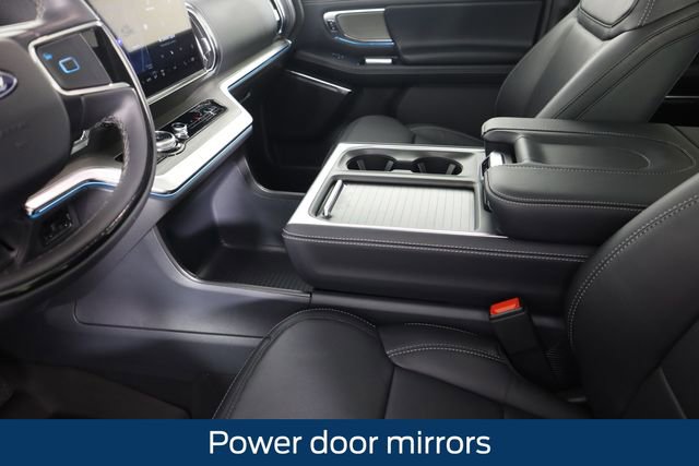 New 2025 Ford Expedition Max Platinum w/ Driver's Package image 53