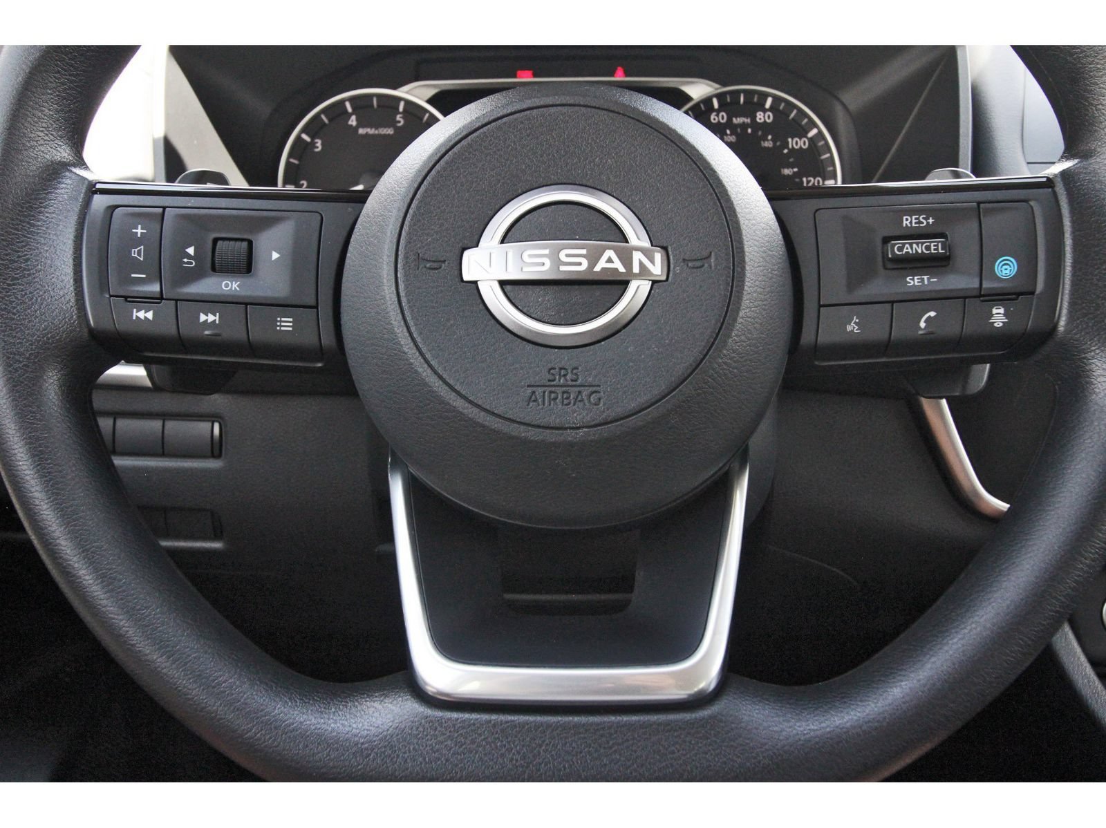 Used 2023 Nissan Rogue SV FWD image 17