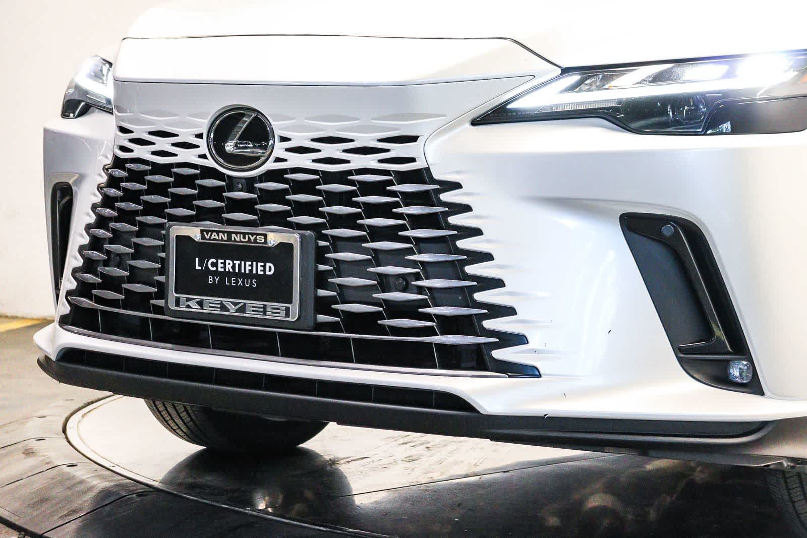 Used 2024 Lexus RX 350h w/ Convenience Package AWD/4WD image 8