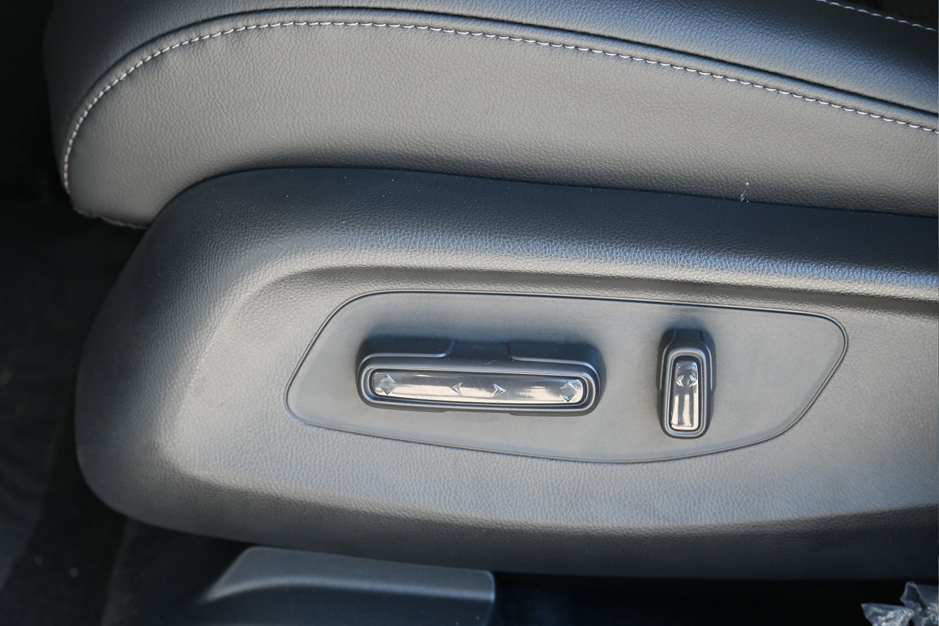 New 2026 Honda HR-V EX-L image 11