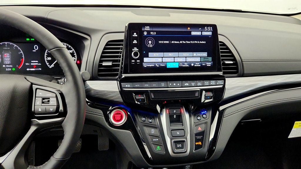 Used 2026 Honda Odyssey Elite image 18