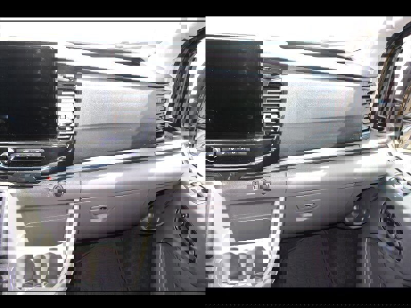 Used 2024 Ford Transit 350 XLT RWD image 17