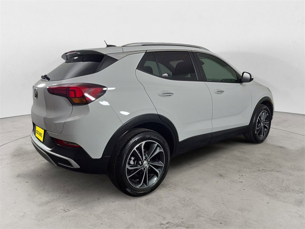 Certified 2023 Buick Encore GX Select image 5