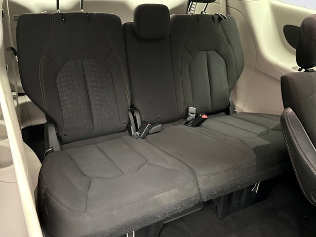 Used 2018 Chrysler Pacifica Touring Plus image 19